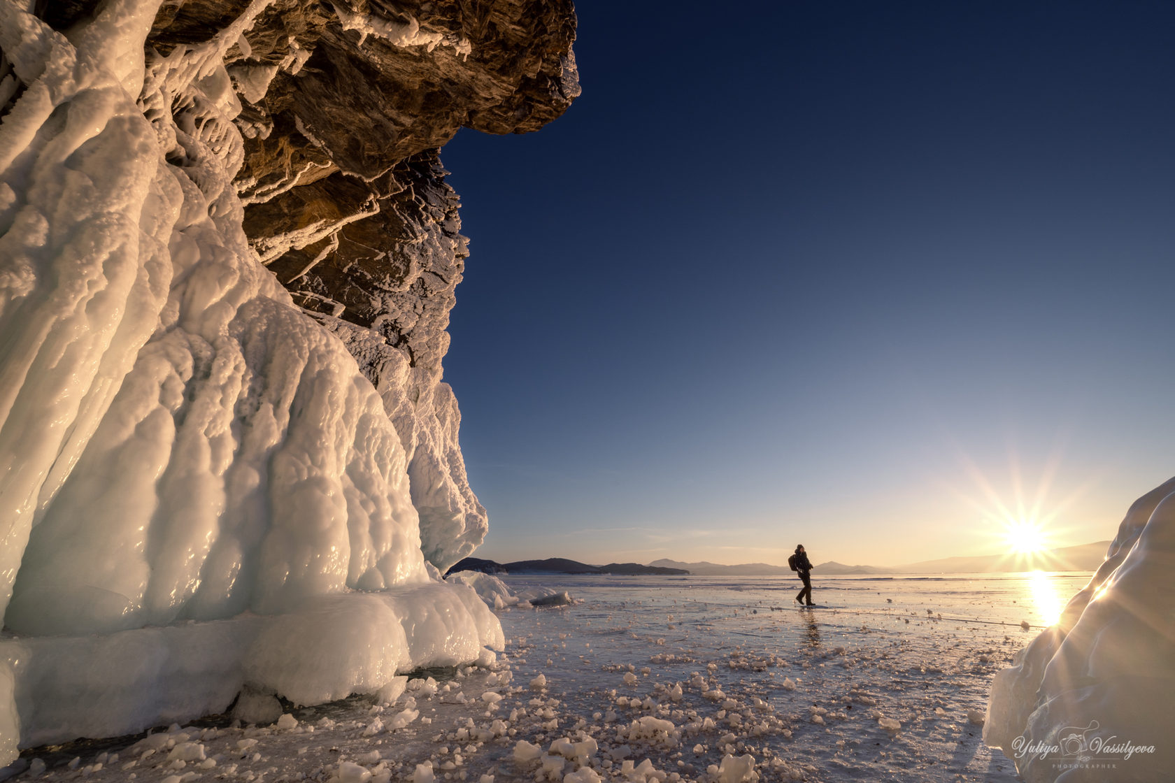 Lake baikal has the most in the. Анимированный Байкал. Байкал gif. Озеро Байкал гиф.