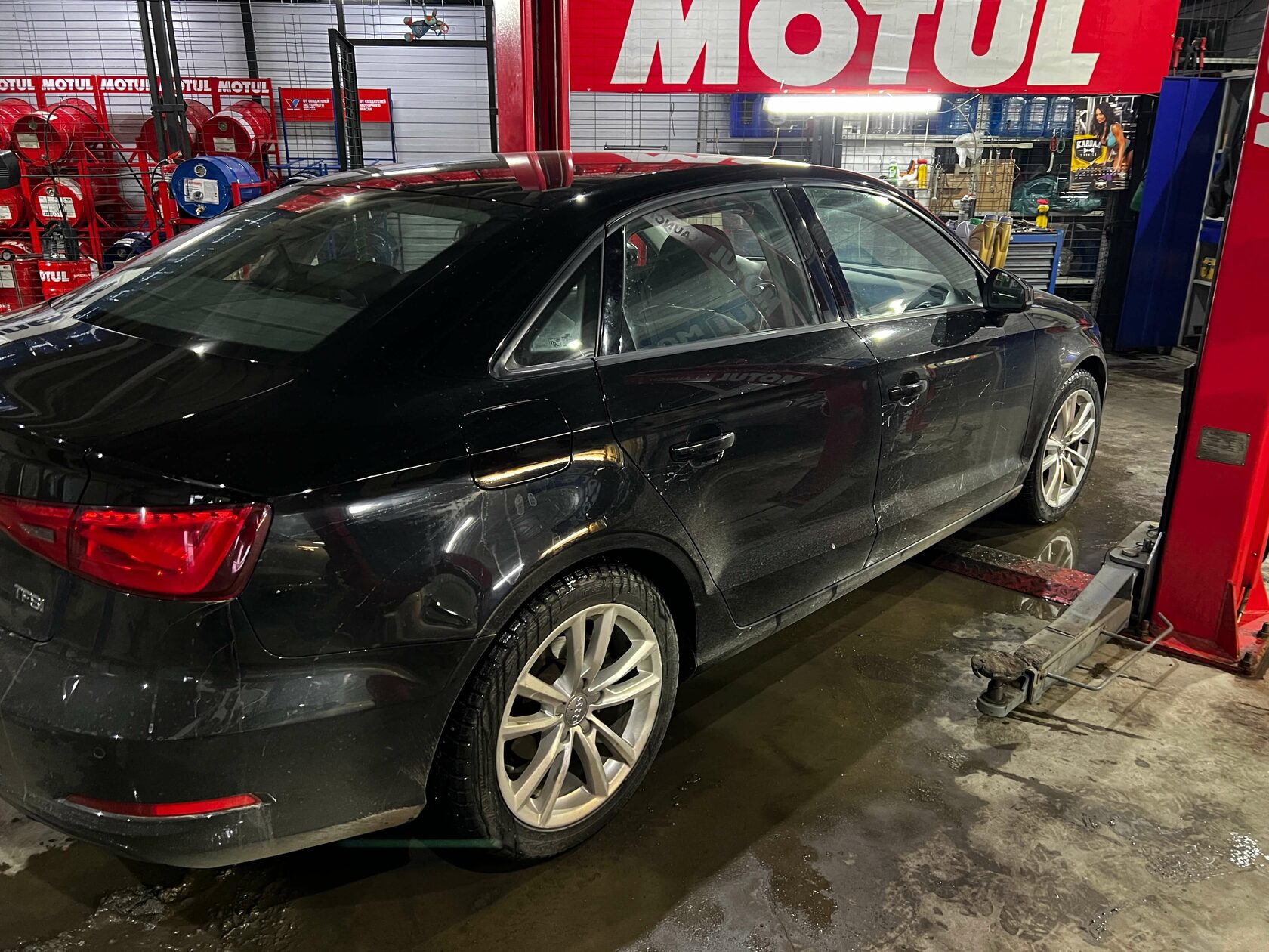 Замена масла в роботе Audi A3 DSG Dq200