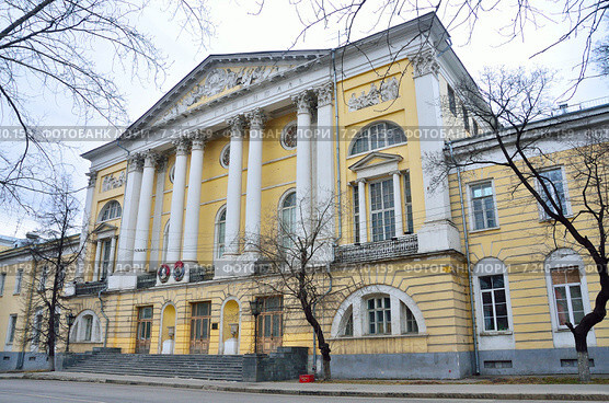 Госпиталь имени Бурденко в Москве, история государственной медицины России.