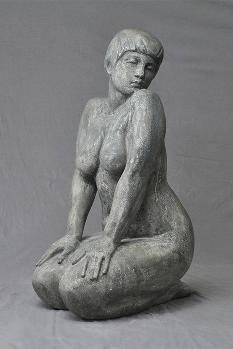 скульптура обнаженная женщина архитектурный бетон