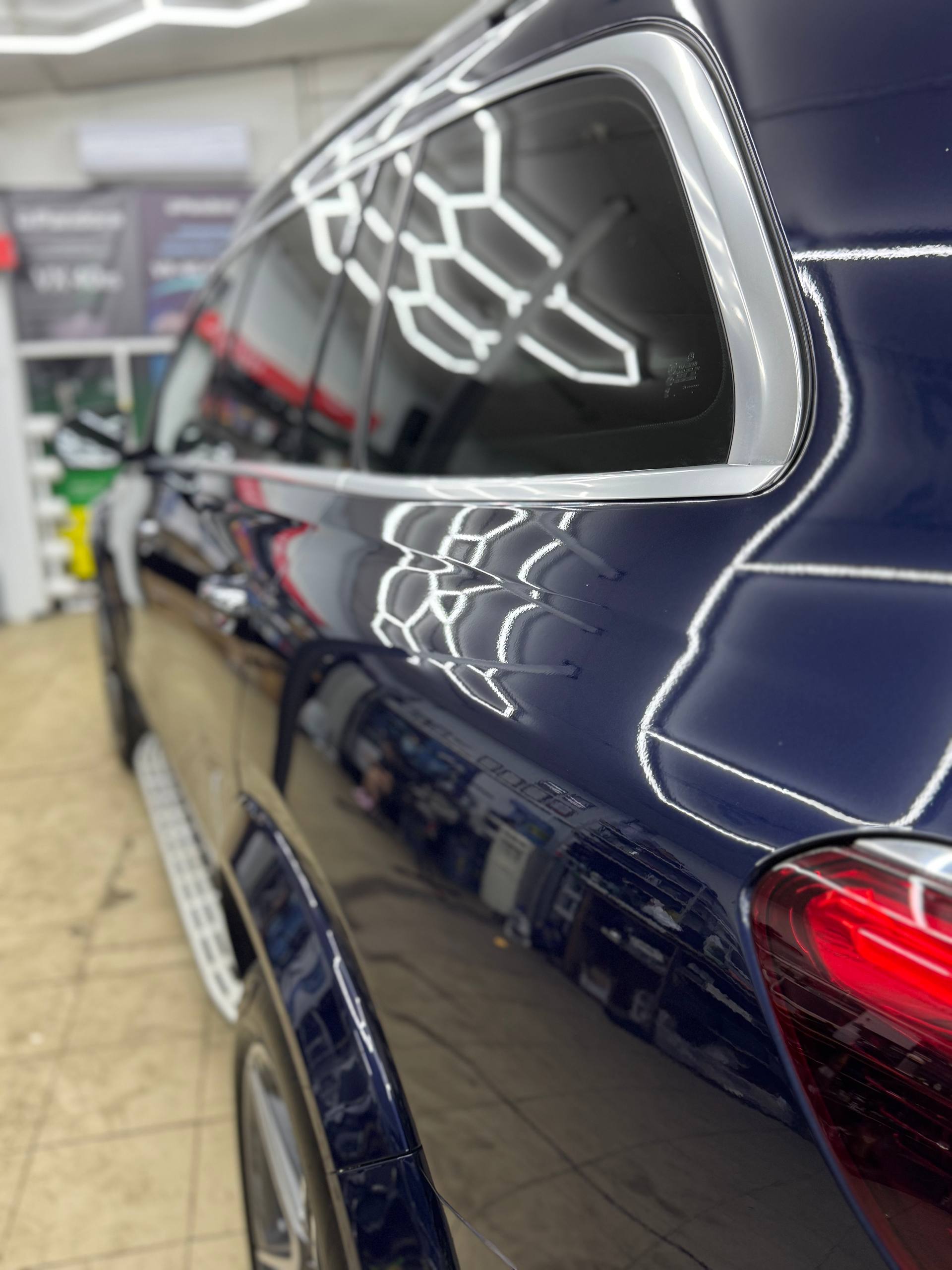 Mercedes GLS 450 — полировка кузова, фото 3 в DESstudio