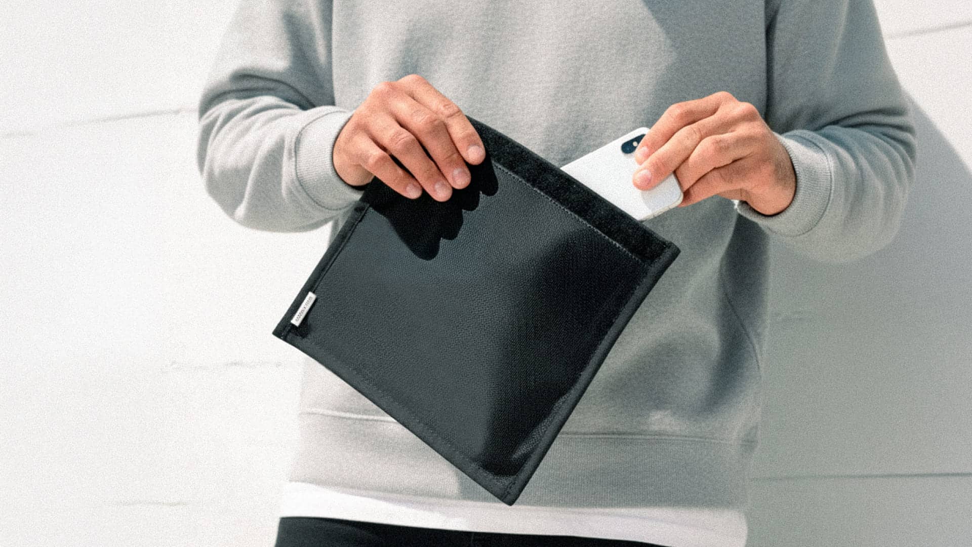 Экранирующий чехол Фарадея Velter для смартфона — правила ухода и эксплуатации для долгого срока службы