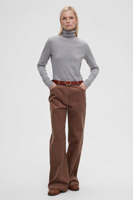 Бомер женский черный