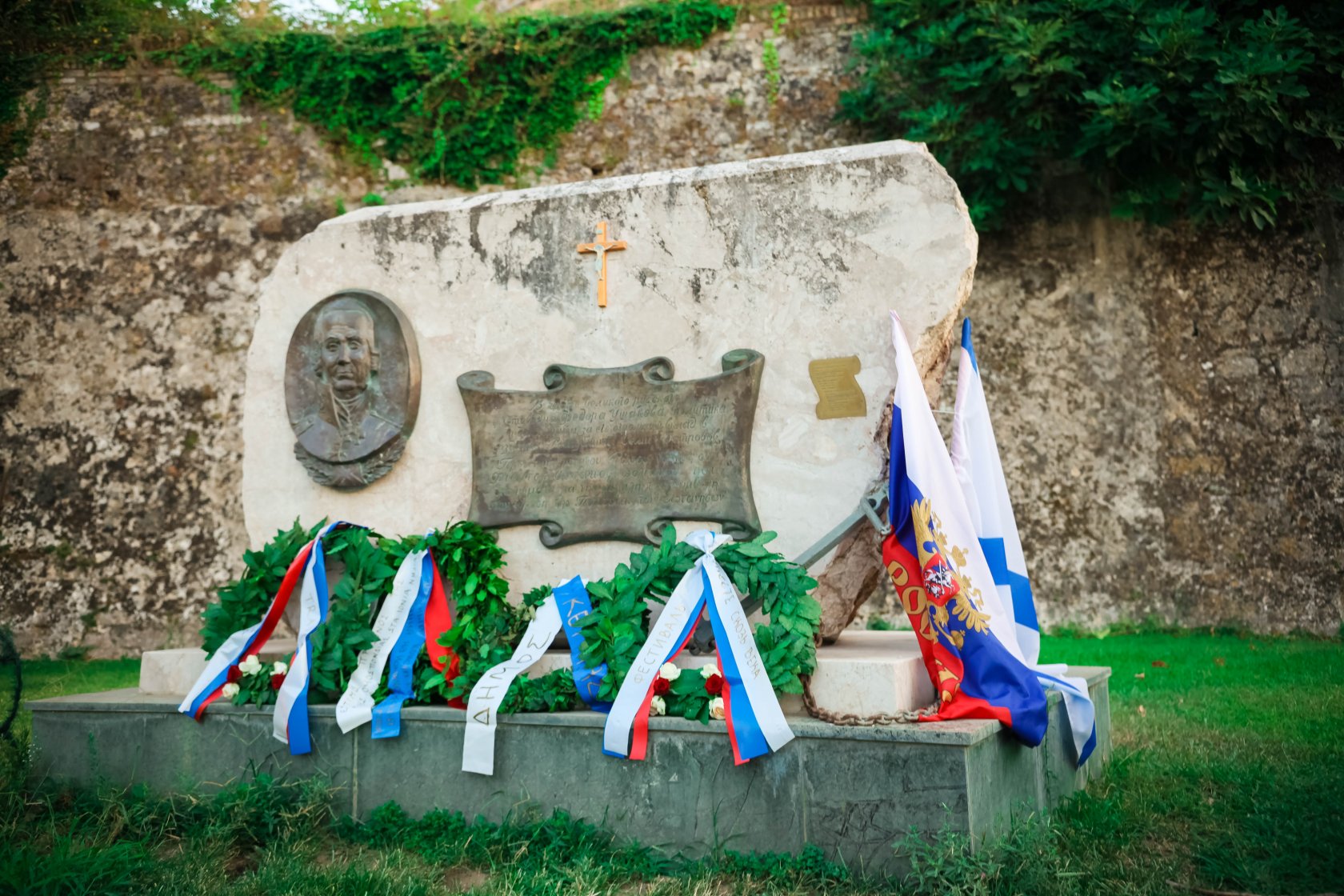 памятник ушакову на острове корфу