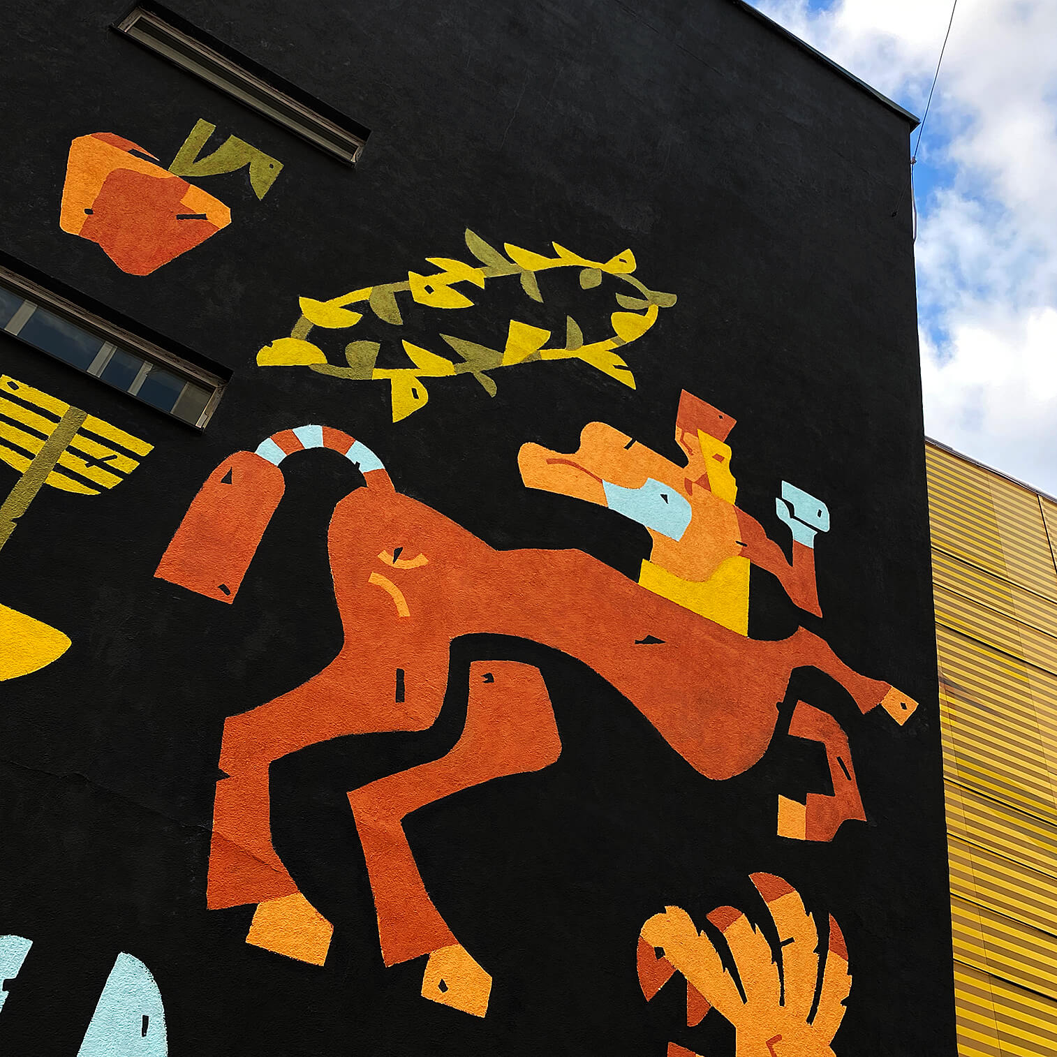 Росписи в Екатеринбурге на фестивале Стенографиия. Муралы авторства Алексея Бархана.