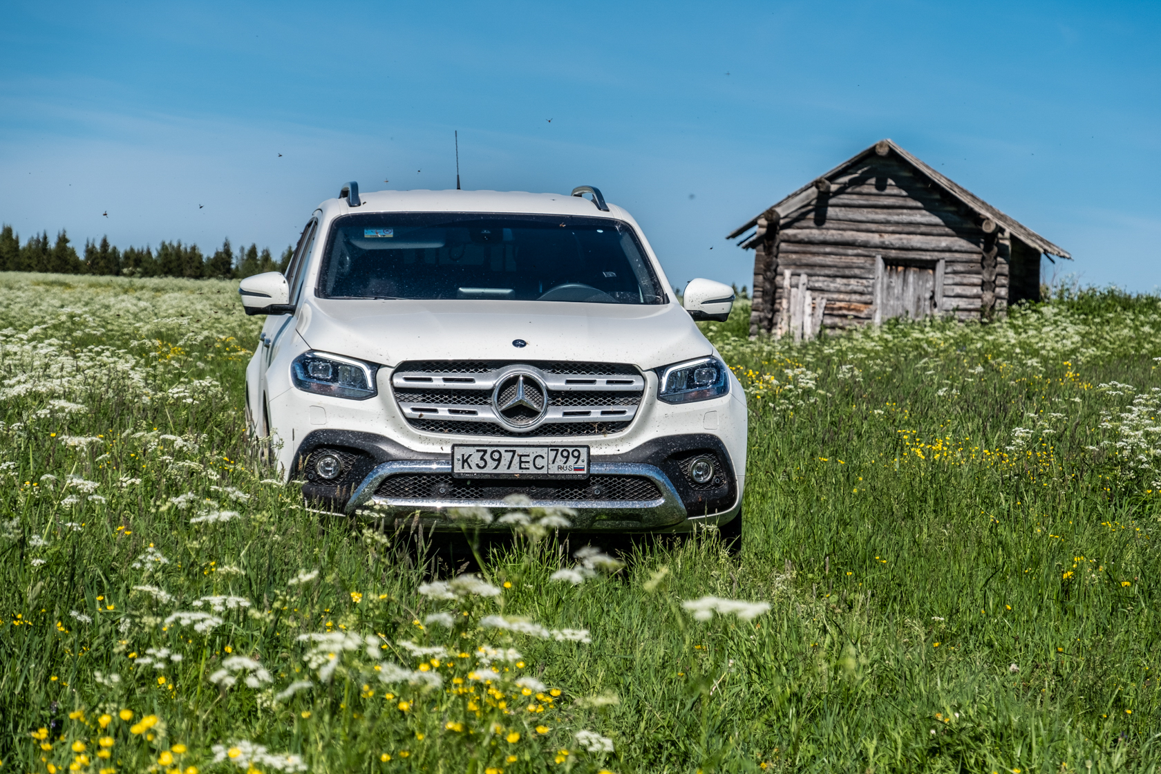 Mercedes-Benz X-класс и самая красивая деревня России Кимжа