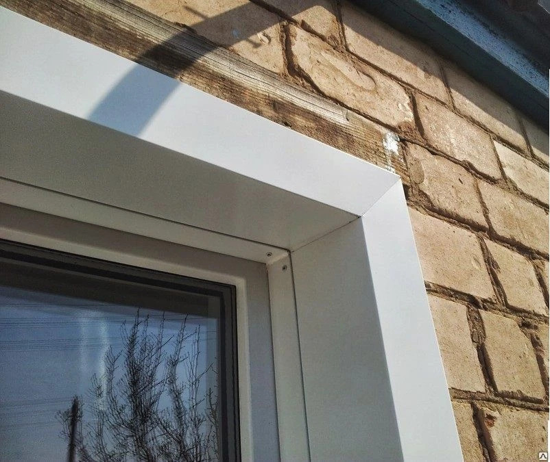 Металлические откосы vs. пластиковые