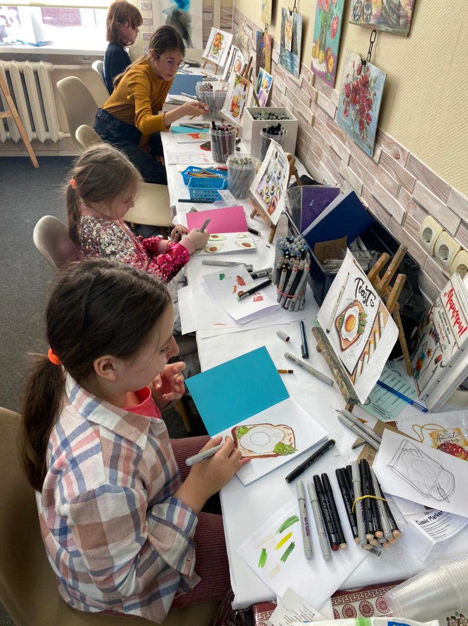 Уроки рисования для детей в студии Аля Прима