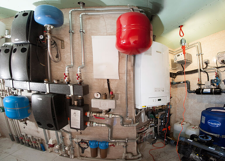 Установлено устройство теплых полов магазине флэш