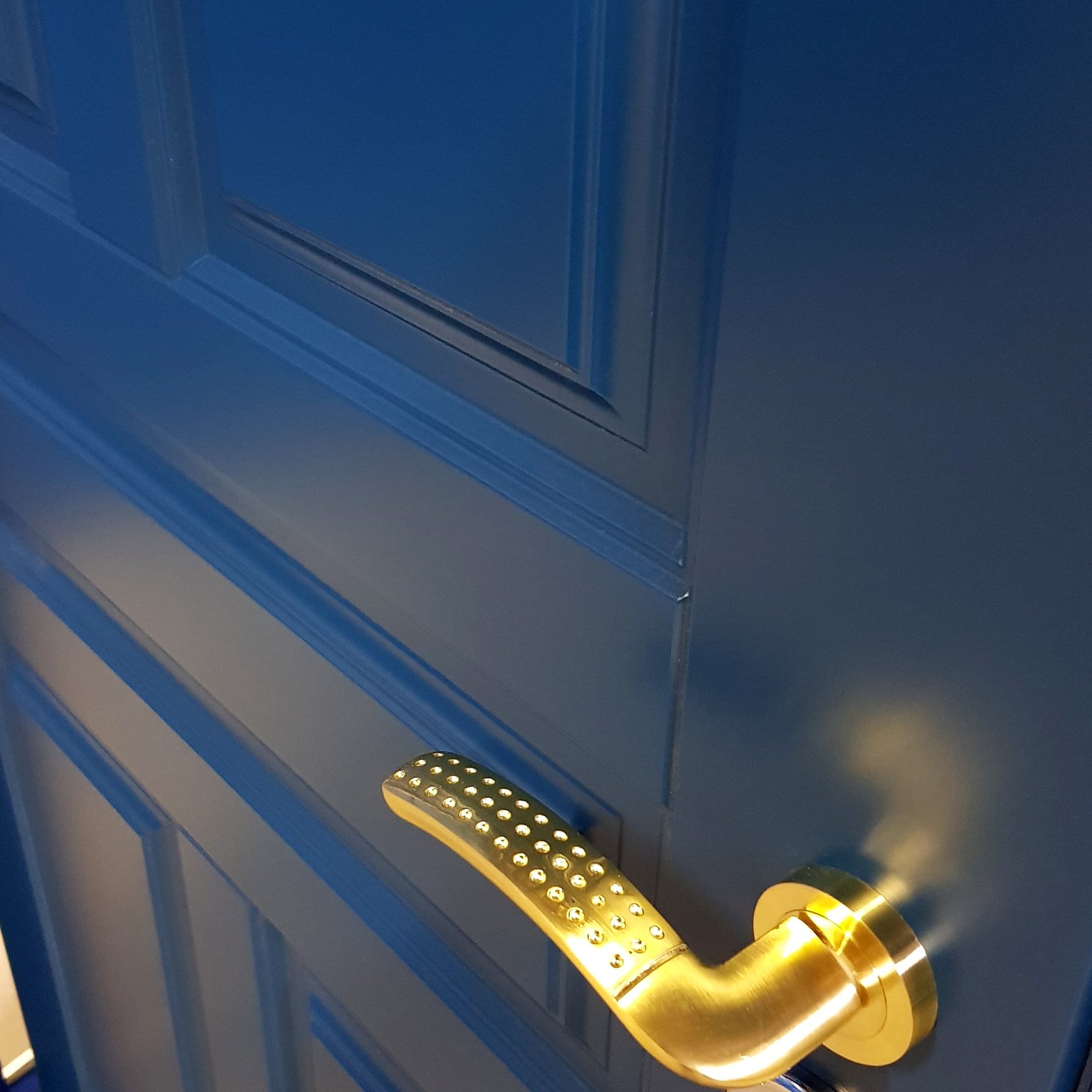 Эмаль или Крашеные панели