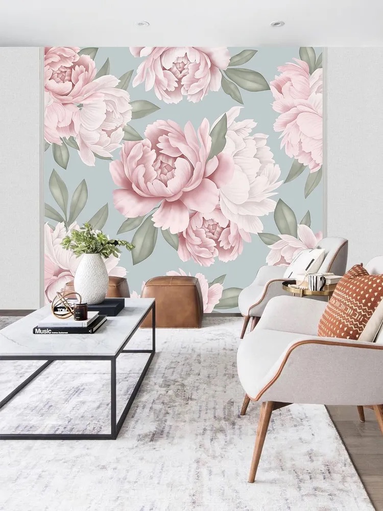 Светло-серые обои с пионами в интерьере, ширина 3 метра