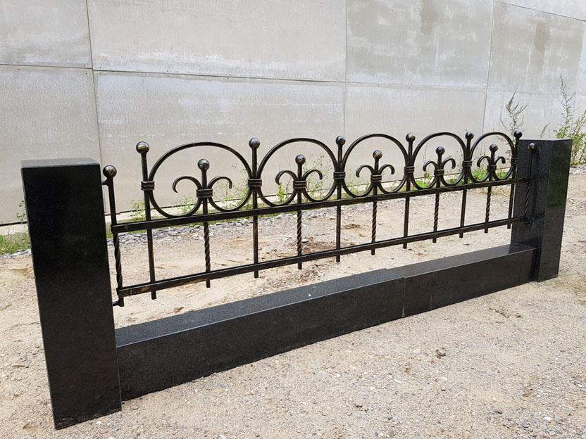 вставка в гранит на могилу