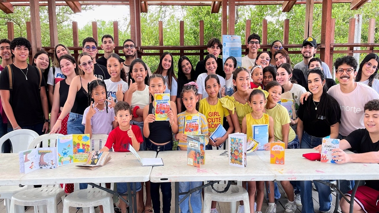 Programa de Arquitectura y Univoluntarios reimaginan el espacio público de La Playa