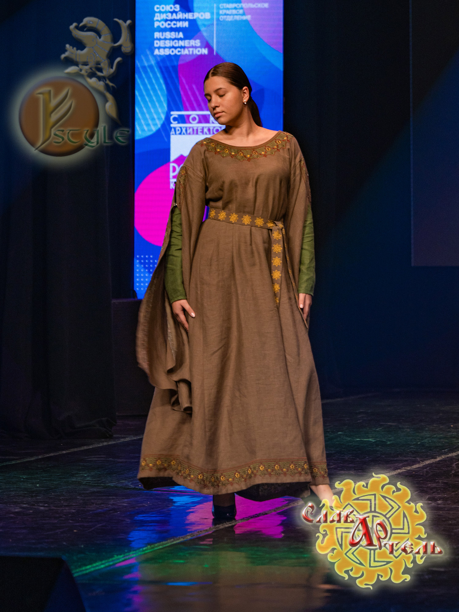 средневековые арабески, средневековое платье, русский стиль платье, модное платье, льняная одежда, одежда с вышивкой,