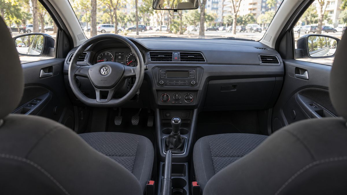 Volkswagen Gol 1.6 Trendline 2021 — белый, фото 4