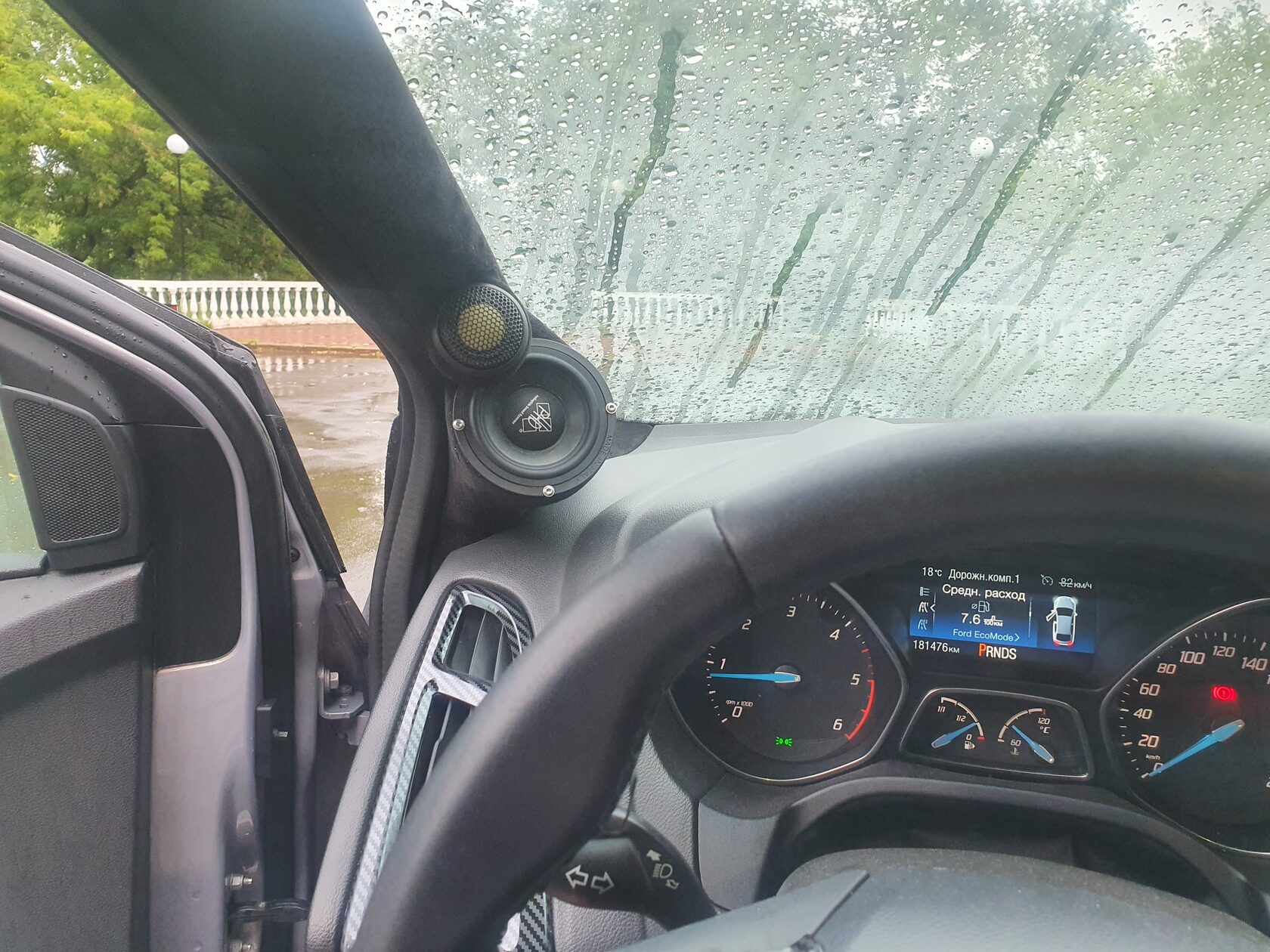 устанвока автозвука форд фокус 3