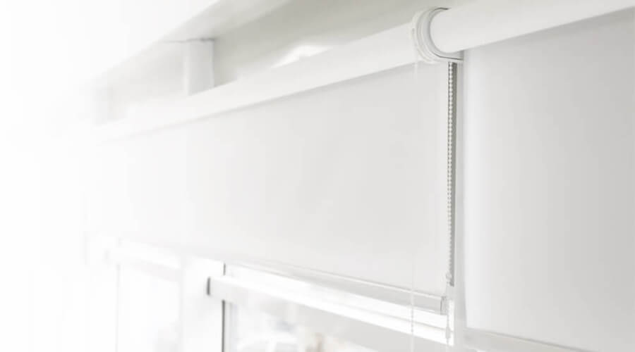 Химчистка рулонных штор на дому в Москве – Double Clean