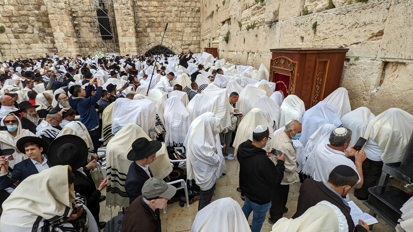 Молитва о дожде � Тфилат Гешем - смысл, традиции и тайны Шмини Ацерет