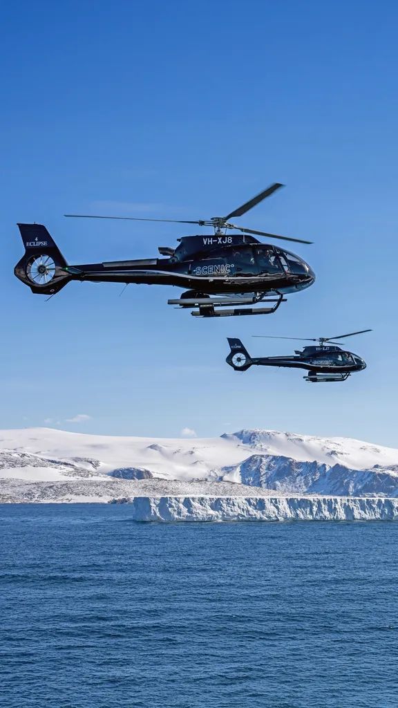 Полёты на вертолёте в Антарктике