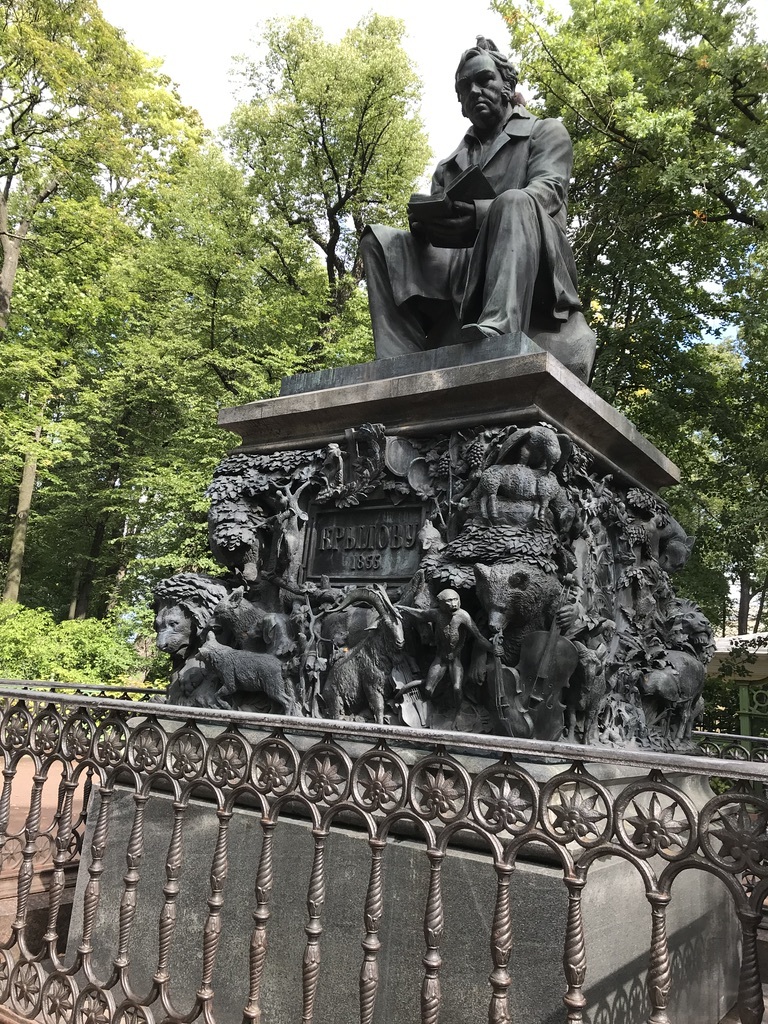 Памятник Крылову, Летний сад, Россия, Санкт-Петербург, Центральный р-н, Дворцовая наб., 2