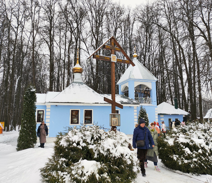 Деревянный храм Благовеения Пресвятой Богордицы в Благовещенке зимой