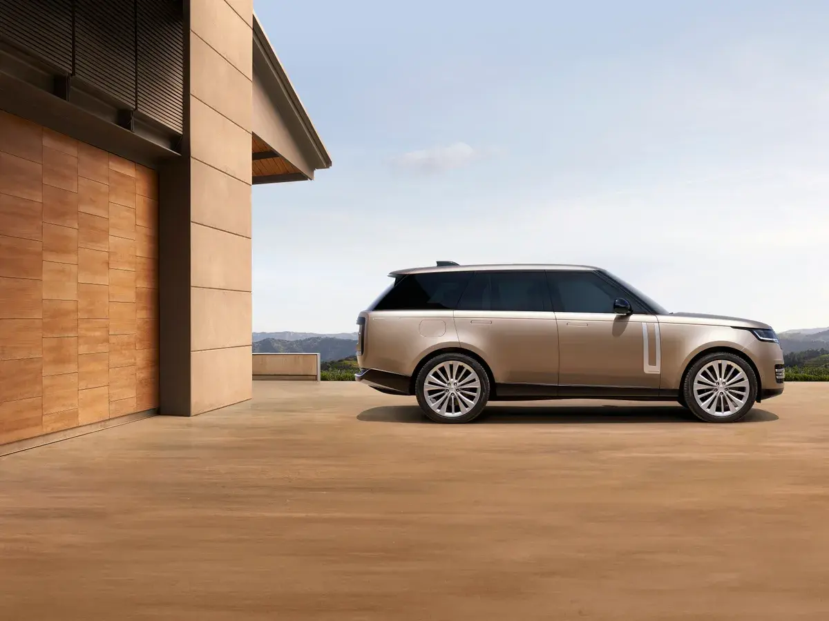 Land Rover Range Rover — автомобиль для сравнения комплектаций AutoNDS