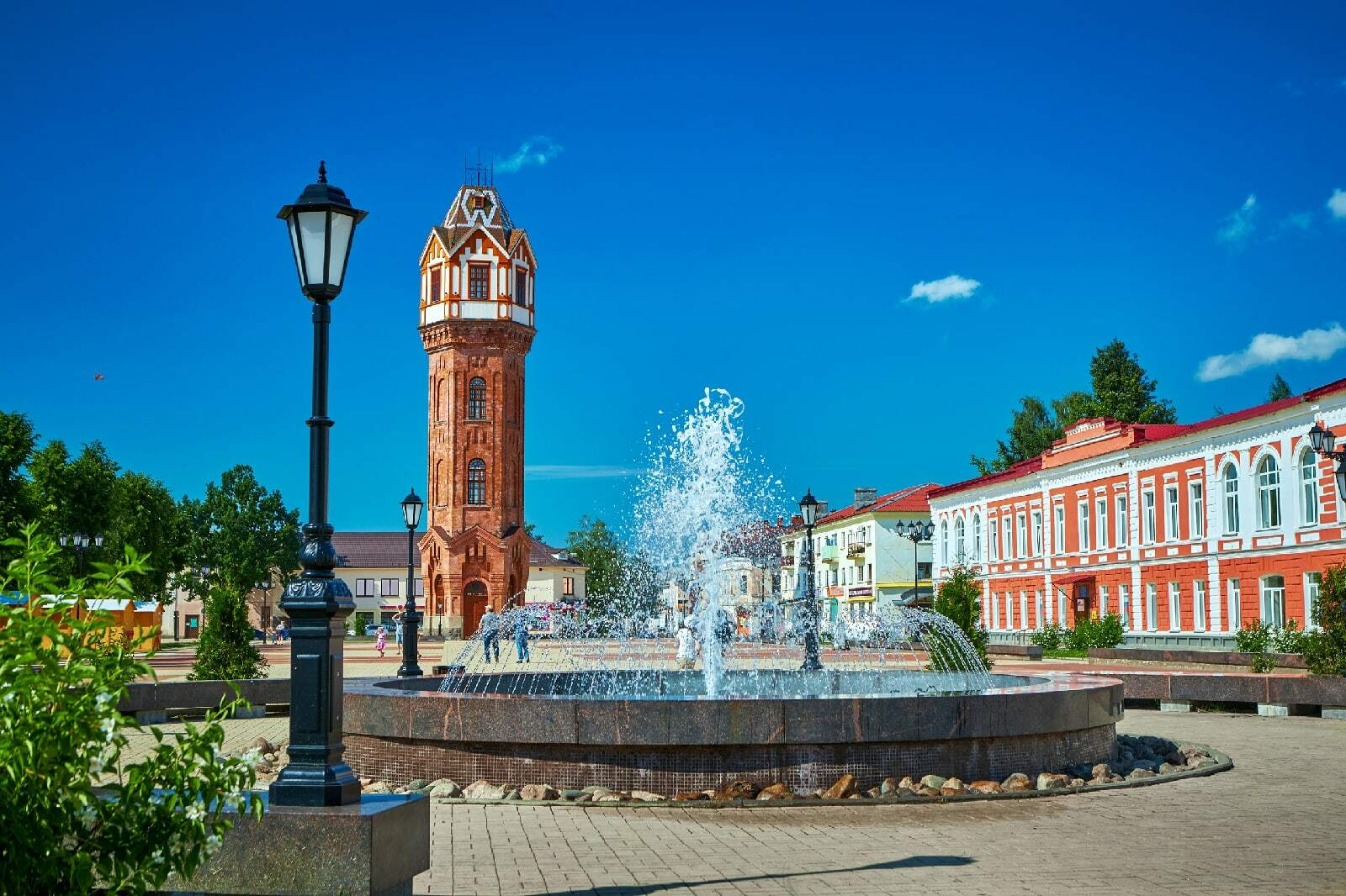 Честная старая русса. Водонапорная башня Старая Русса. Водонапорная башня, Старая Русса, Соборная площадь. Старая Русса площадь города. Вид с башни Старая Русса.