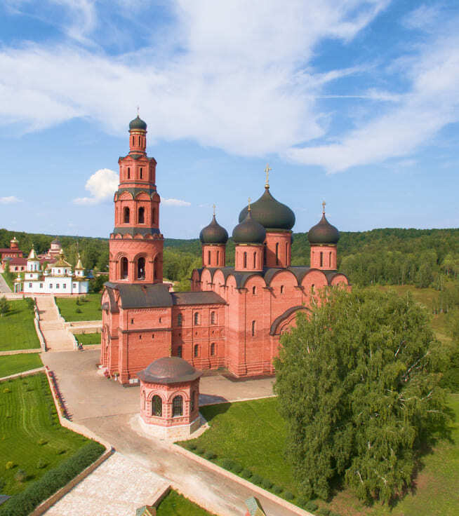 Монастырь святые кустики фото