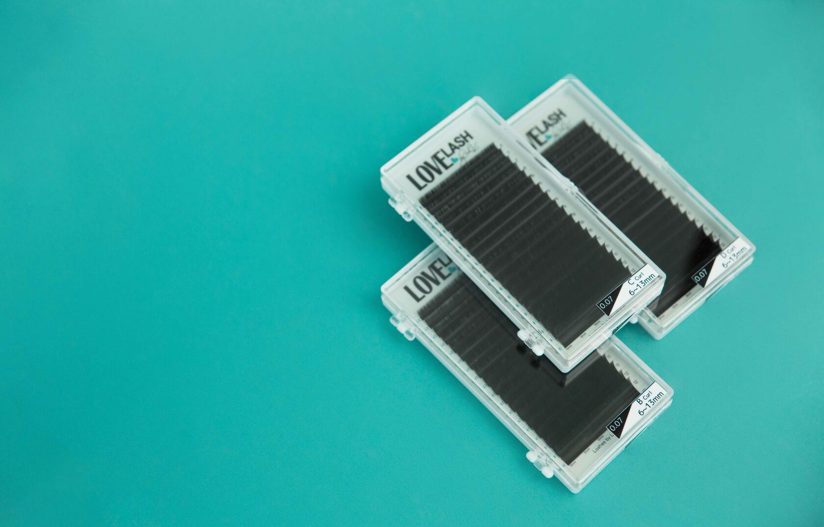 Материалы для наращивания ресниц оптом