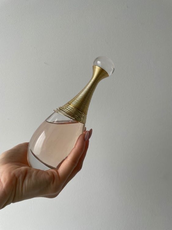 DIOR J'ADORE EAU DE PARFUM 30 ml — купить духи Диор в Москве в