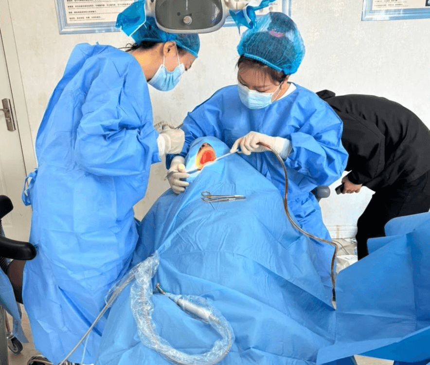 лечение зубов в поликлинике цюань юй, хайхэ