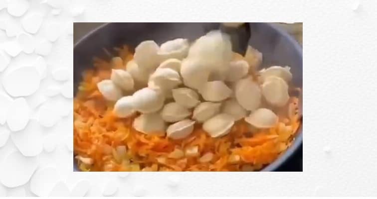 Приготовление пельменей по-царски в духовке: шаг 2