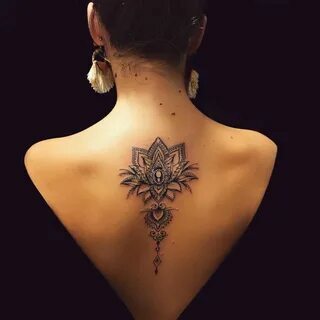 Что символизируют татуировки у девушек?