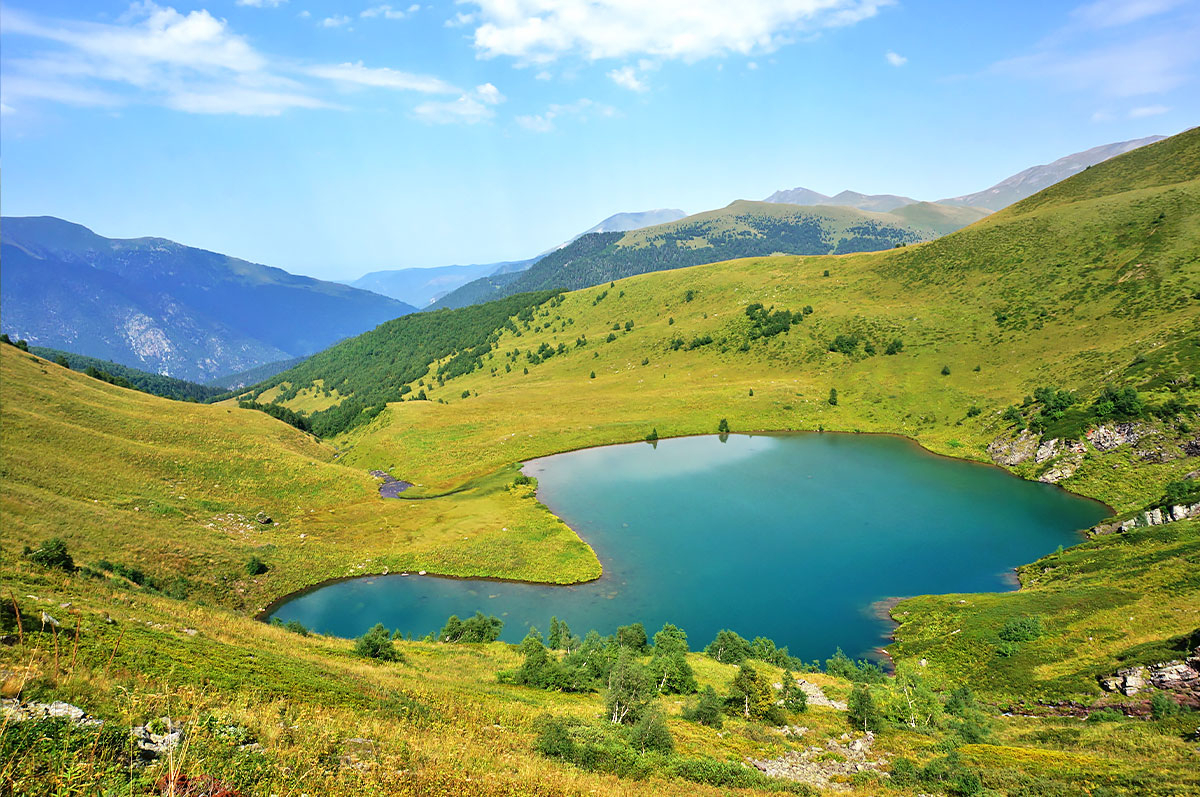 Горное озеро Уллу Кель