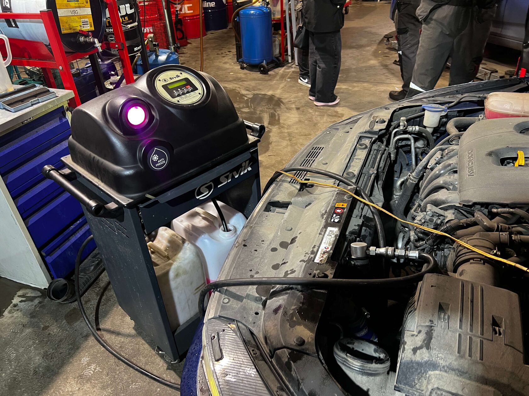 Аппаратная замена антифриза Kia K5 оборудование