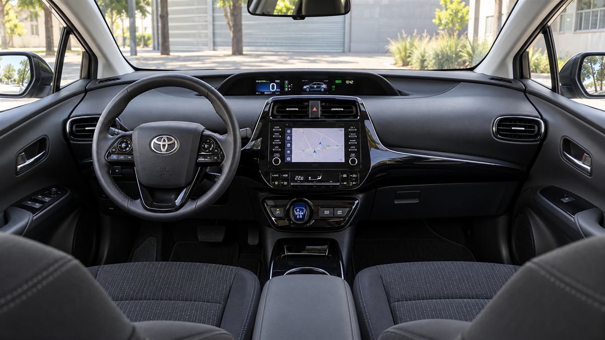 Toyota Prius 1.8 CVT 2020 — красный, фото 4