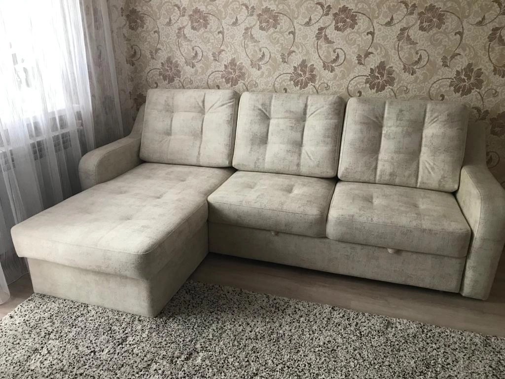 Шоу игра диванные битвы. Recliner room. Диван сильвер прогресс. Диван сан-паулу velvet blue. Диван sofa arthur.
