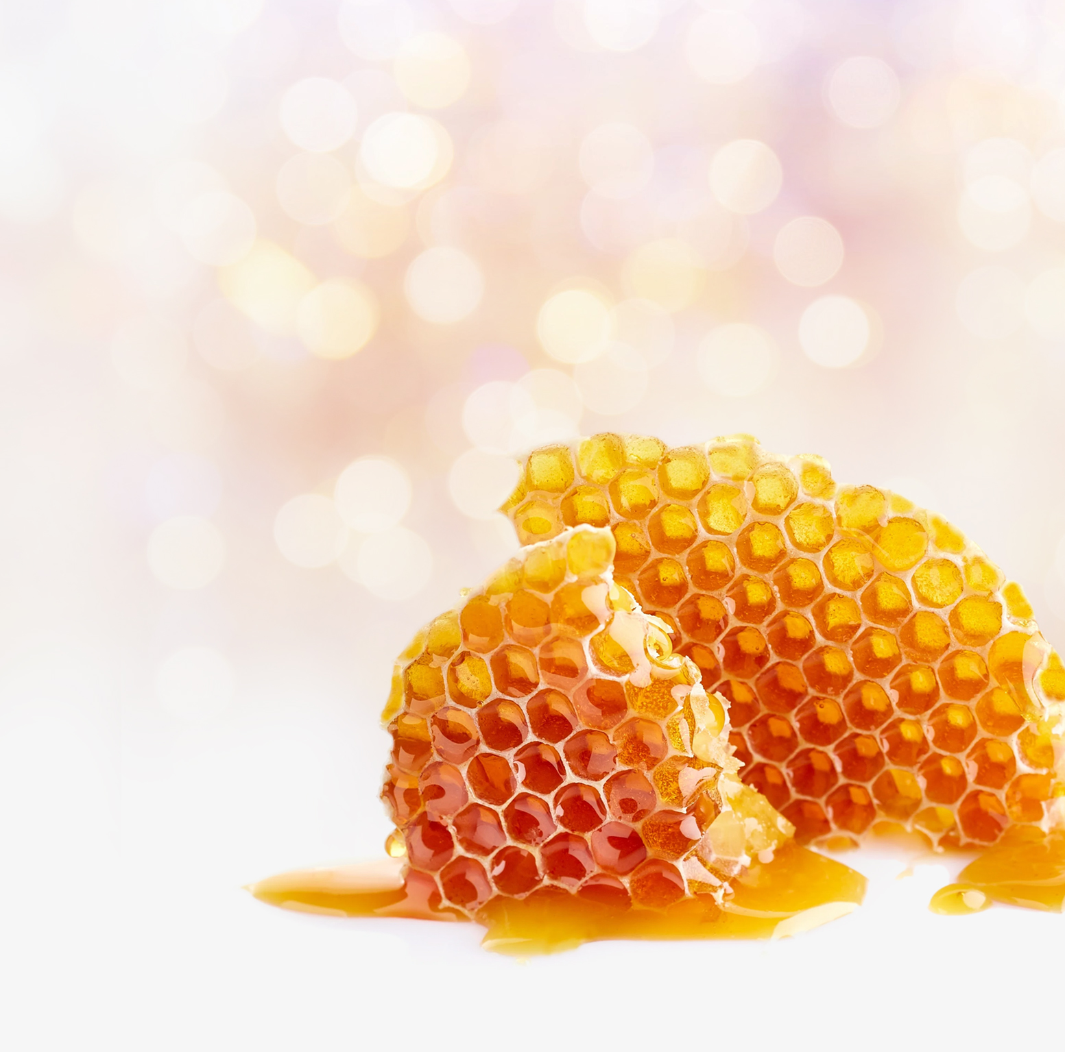 Соты, наполненные вкусным, солнечным мёдом