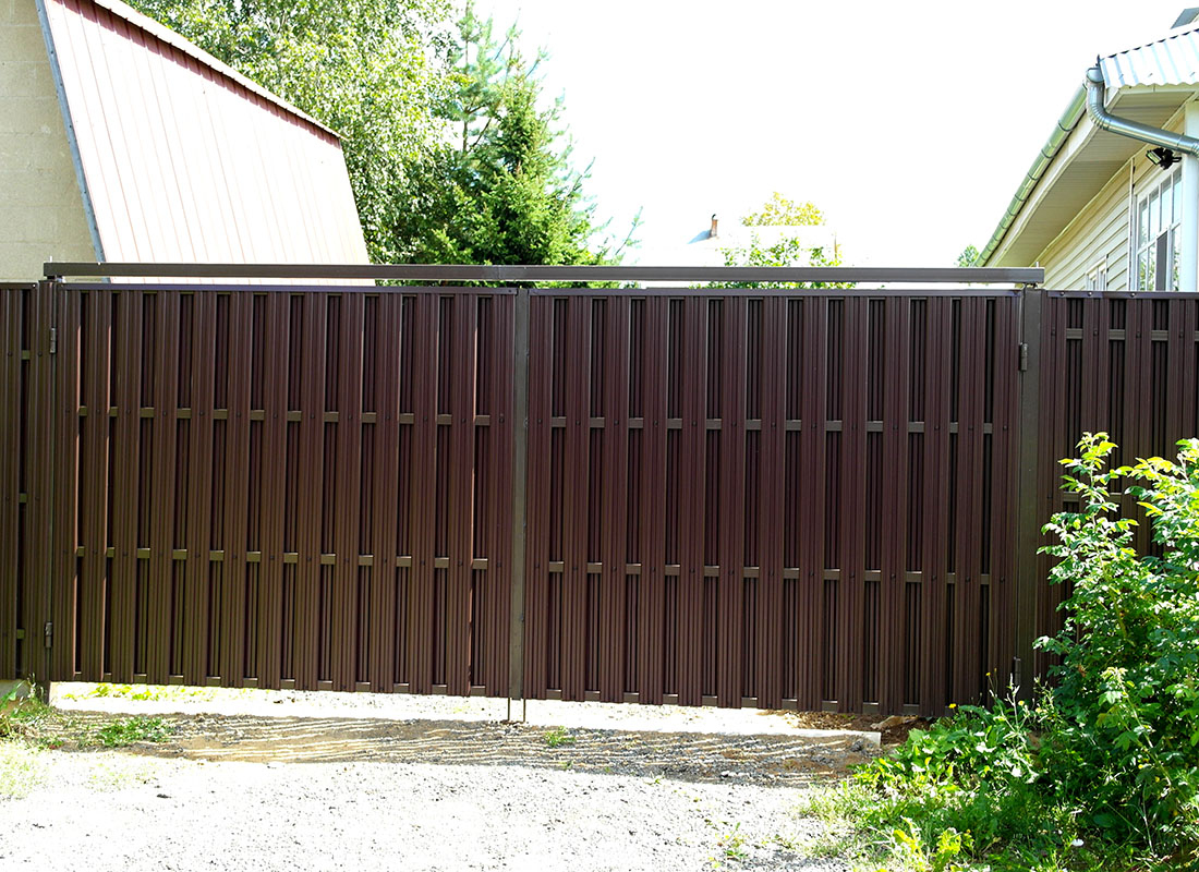 Адреса мастеровит. Мастеровит калитка. Мастеровит заборы. Мастеровит заборы. Мастеровит заборы.