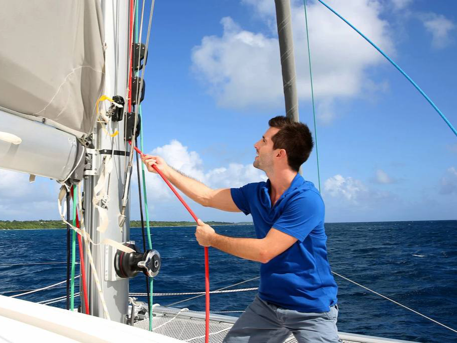 фото нанесения макияжа на лицо девушки 