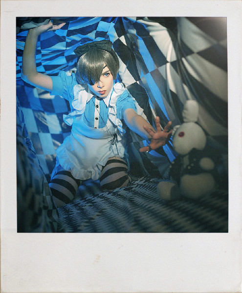 фотосессия в стиле Алиса в стране чудес