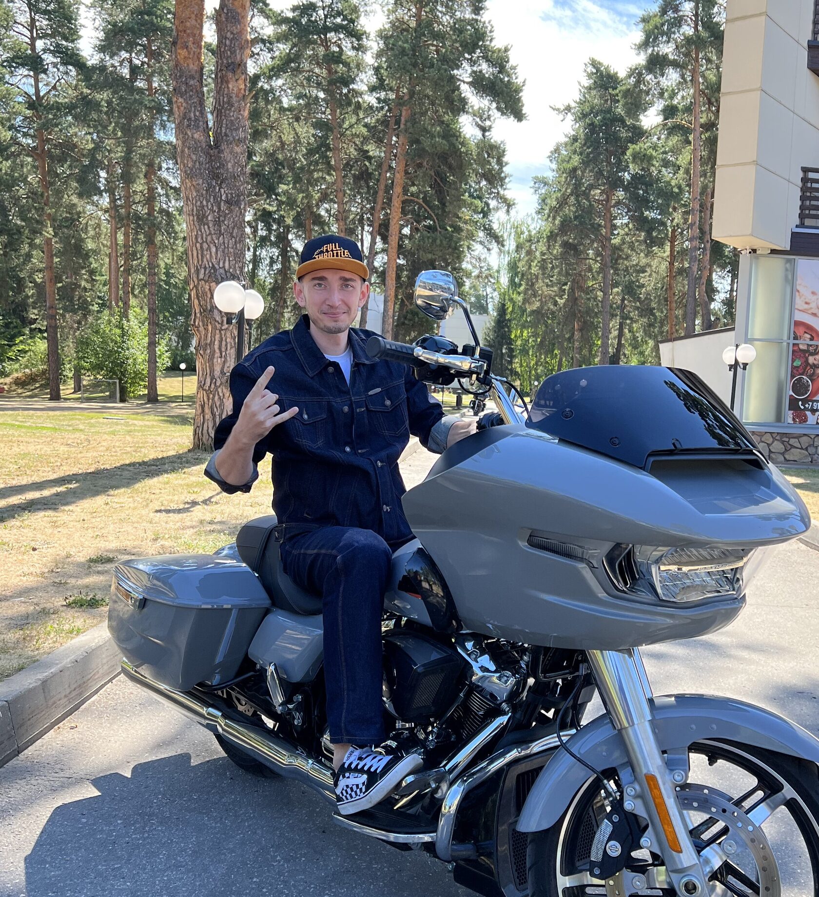 Роман Лосев — основатель Moto.selection