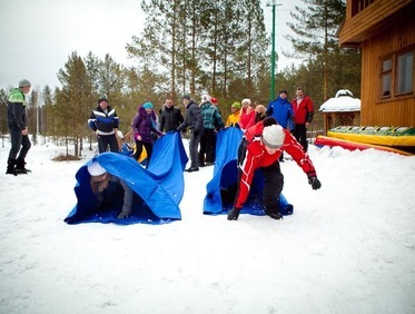 Заказать зимний тимбилдинг для компании DNS