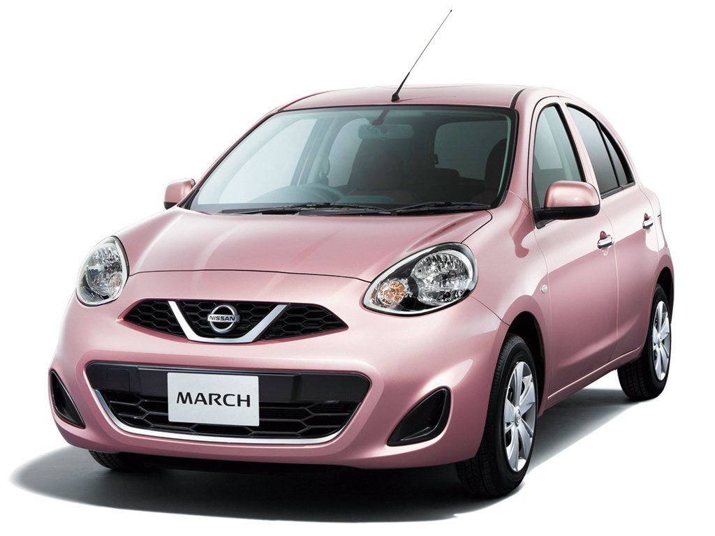 Nissan March с аукциона Японии