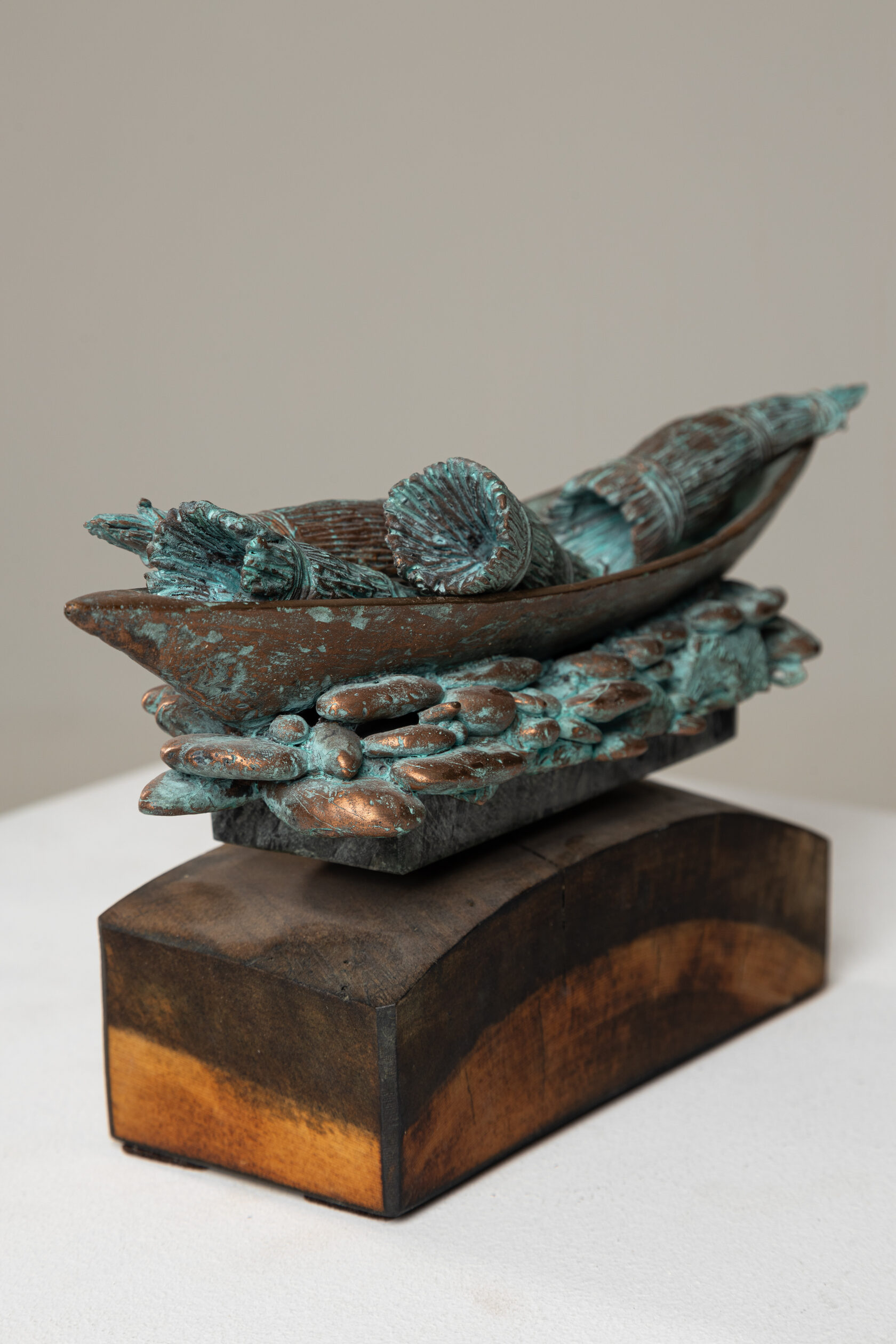 Кабинетная скульптура из бронзы