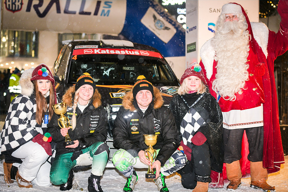 Обладатели второго места в SM1 на Arctic Lapland Rally 2025 Эсапекка Лаппи и Энни Мялкёнен, Škoda Fabia Rally2 evo