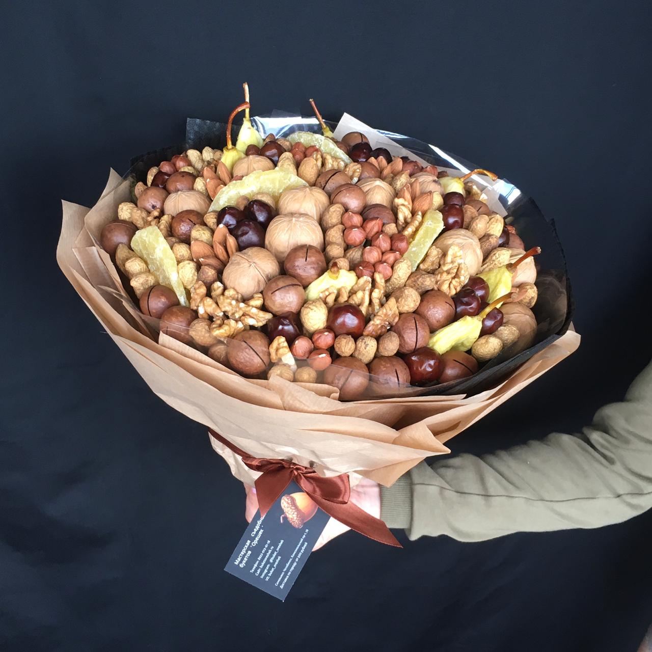 Букет из орехов и сухофруктов "Ореховый микс" Челябинск