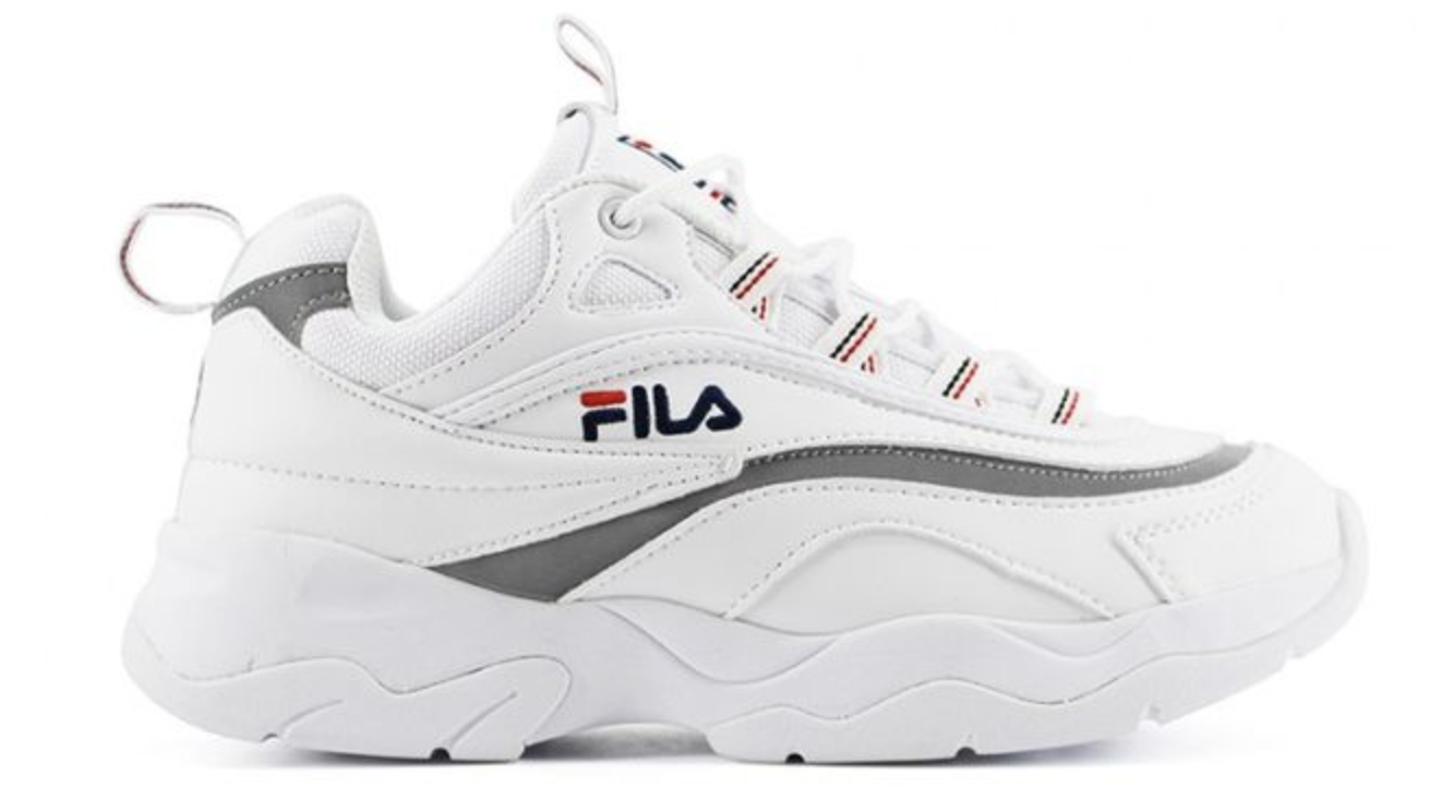 Фила текст. Fila Moda nella Vita Sportiva кроссовки. Fila 1911. Кроссовки Fila Sensen. Uk Niki Fashion кроссовки Fila.