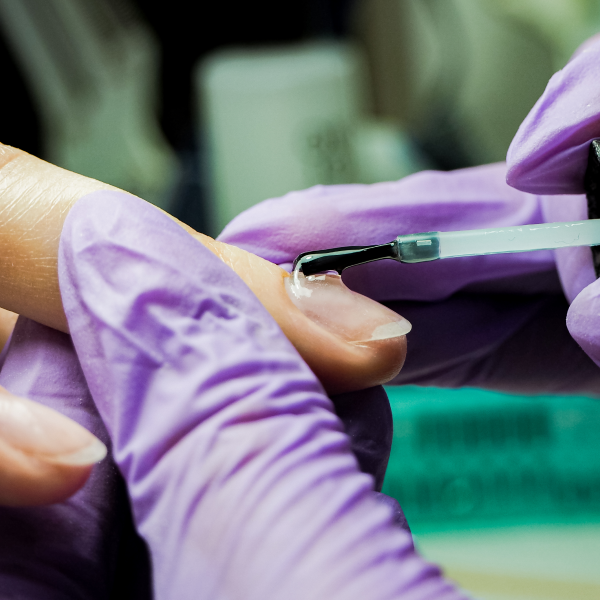 Вакансия мастер маникюра и педикюра