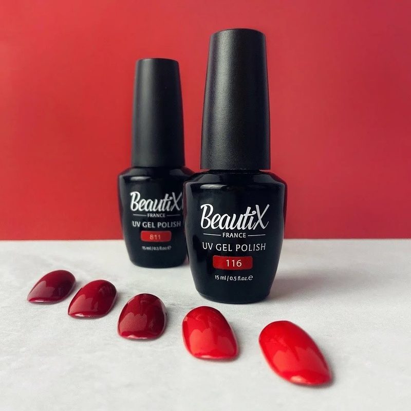 Маникюр и педикюр в Митино